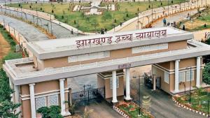 The verdict in Malegaon blast case came after 17 years, all 7 accused including Sadhvi Pragya Thakur were acquitted, BJP said Congress should answer saffron terrorism-PCs2dJT9xo.jpg